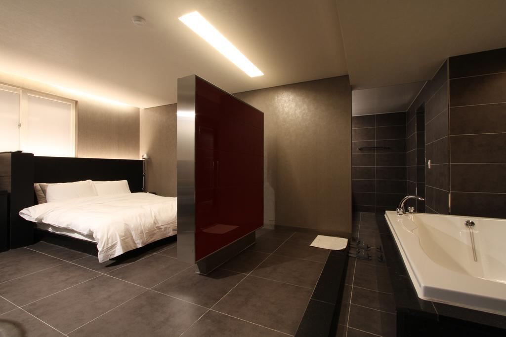 Valentine Hotel Kōyō Habitación foto